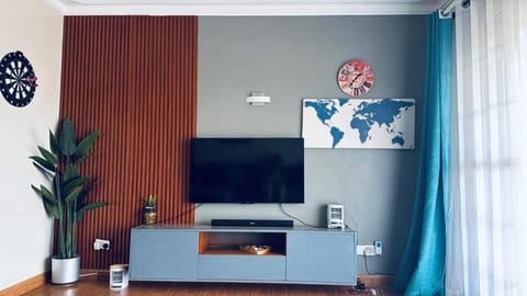 Communal lounge/ TV room, TV and multimedia, Living room