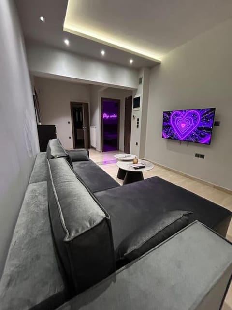 Living room, Photo of the whole room, Seating area