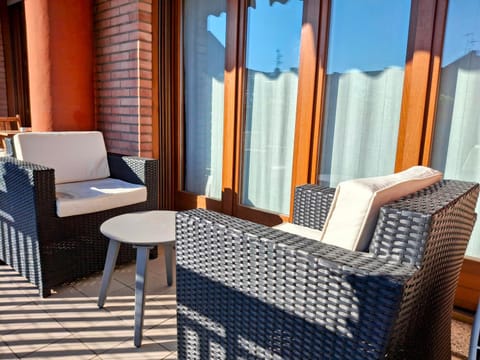 Balcony/Terrace, Balcony/Terrace