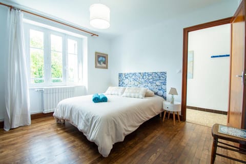 La Maison Bleue I Belle vue mer et Jardin House in Crozon