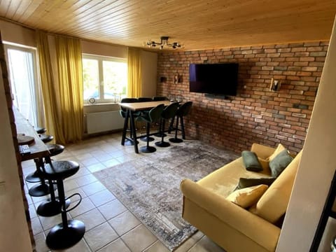 Live joy- 3 Zimmer Wohnung Apartment in Euskirchen