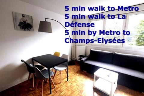 1 bedroom & salon, La Defense, Metro, parking Apartment in Puteaux