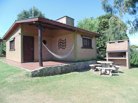 Property building, Day, Garden, Garden view