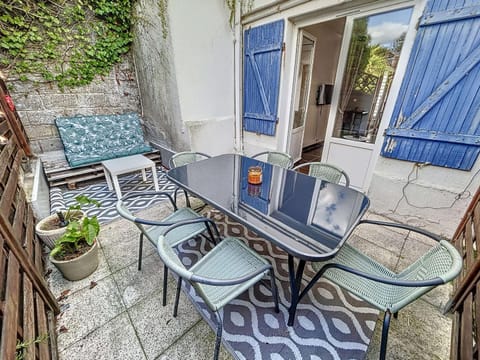 Appartement RDC près de la plage avec terrasse et Wi-Fi - FR-1-361-555 Apartment in Jullouville