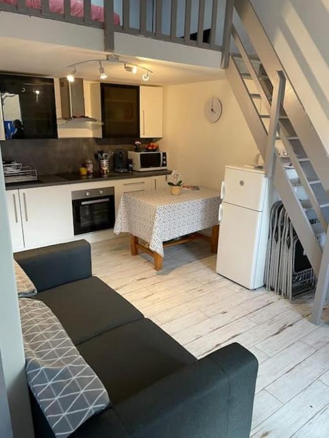 Living room, stove