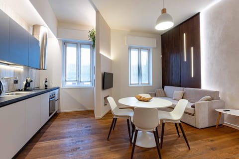 Coffee/tea facilities, Kitchen or kitchenette, Living room, Seating area, Dining area, oven, pet friendly, stove, toaster