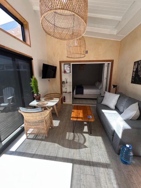 Lighthouse Beach cottage Apartment in Cape Town