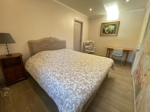 Parenthèse Océane Suite calme 1 ou 2 chambres entre bois et mer Bed and Breakfast in Perros-Guirec