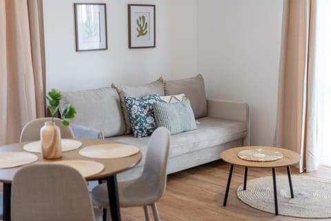 Other, Seating area
