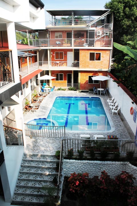 Facade/entrance, Swimming pool