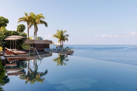 Property building, Day, Natural landscape, Pool view, Sea view, Swimming pool