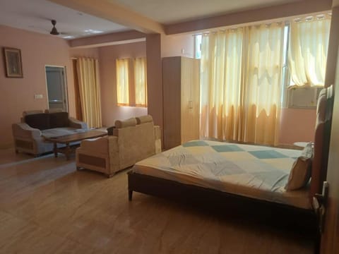 Bed, Living room, Bedroom