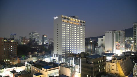 Property building, Facade/entrance