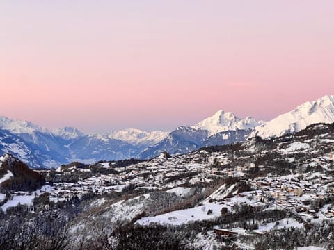 Himalayan vibes Bed and Breakfast in Sierre
