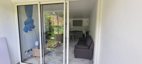 LABROUSSE appartement - possibilité location véhicule Apartment in Le Gosier