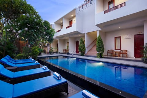 Property building, Swimming pool