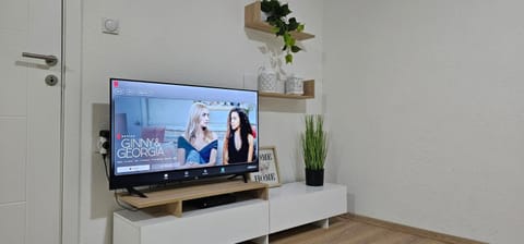 Property Sim-Vlae Apartment in Skopje