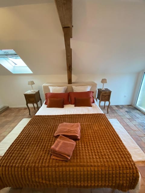 Bed, Garden, Bedroom, towels