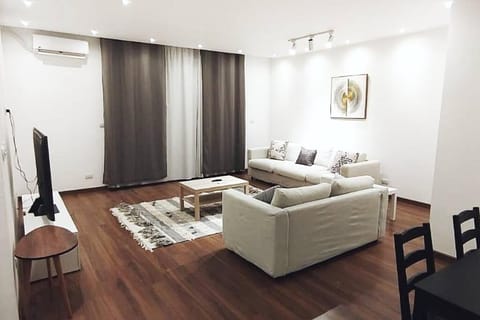 Communal lounge/ TV room, TV and multimedia, Balcony/Terrace, Living room, Seating area, Dining area, Evening entertainment, air conditioner