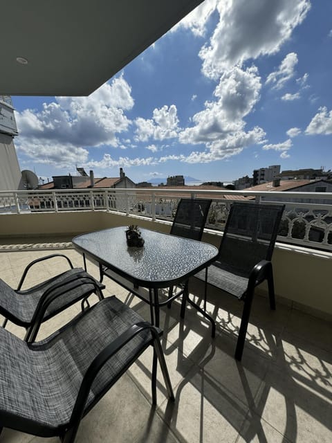 Blue Horizon Escape Apartment in Alexandroupoli