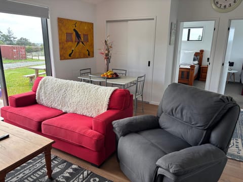 Driftwood Apartment in Te Arai