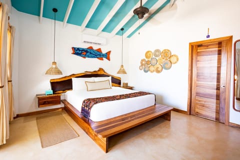 Bed, Photo of the whole room, Bedroom, wardrobe, air conditioner