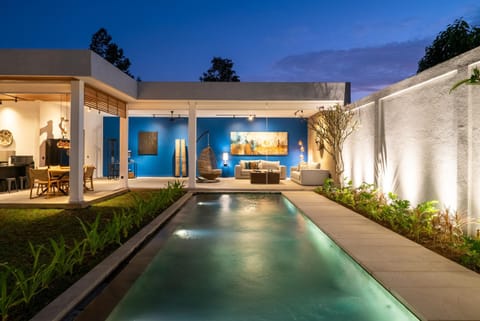 Night, Swimming pool