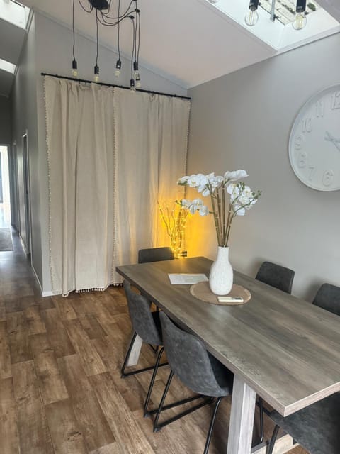 Country Barn Guesthouse House in Hamilton