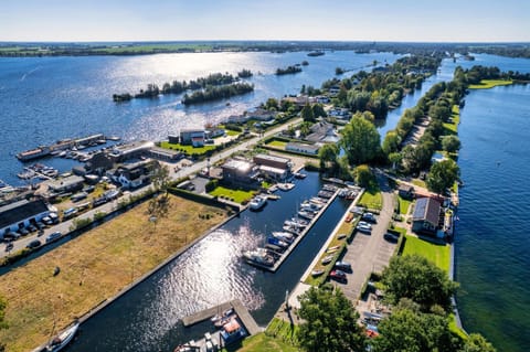 Neighbourhood, Natural landscape, Lake view