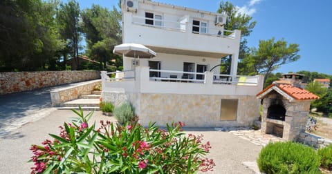 Property building, Garden view