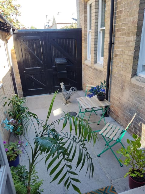 Patio, Inner courtyard view