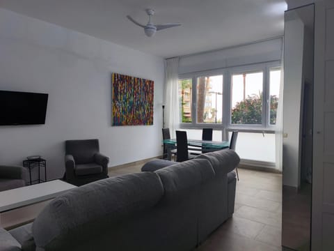 TV and multimedia, Living room, Dining area