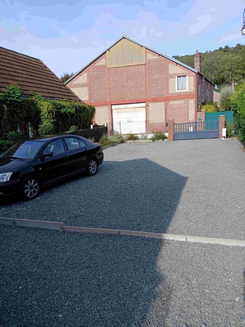 La Mignardise - Jardin & Parking House in Étretat