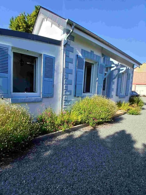 La Mignardise - Jardin & Parking House in Étretat