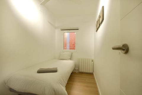 Lovely and cozy apartments near Barcelona Apartment in L'Hospitalet de Llobregat