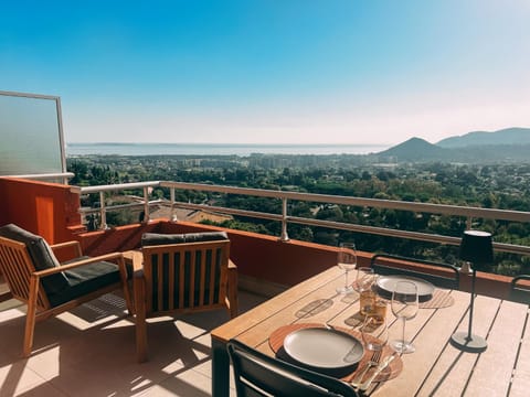 Day, View (from property/room), Balcony/Terrace, Mountain view, Sea view