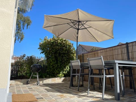 Patio, Day, Balcony/Terrace, Parking, pet friendly