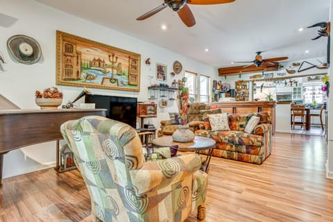 25 Mi to Starved Rock State Park - DePue Retreat House in Illinois