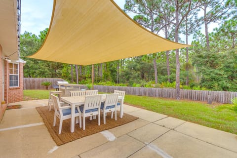 Pensacola Home with Fire Pit, 7 Mi to Beaches! House in Alabama