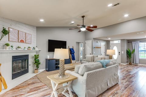 Pensacola Home with Fire Pit, 7 Mi to Beaches! House in Alabama