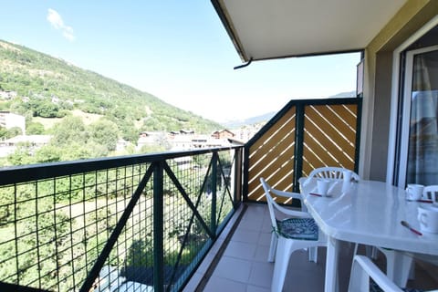 Comfortable 30m balcony and mountain view Apartment in Briançon