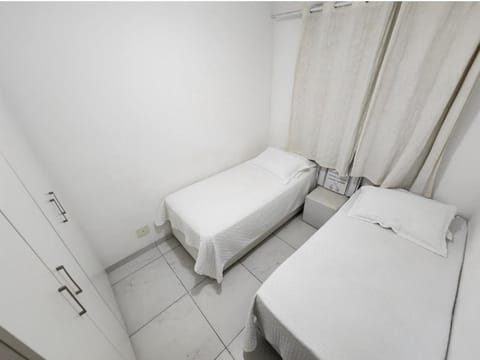 Apto completo com garagem Apartment in Rio de Janeiro