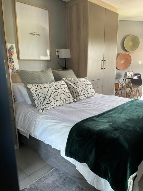 Luxury at The Den Apartment in Stellenbosch