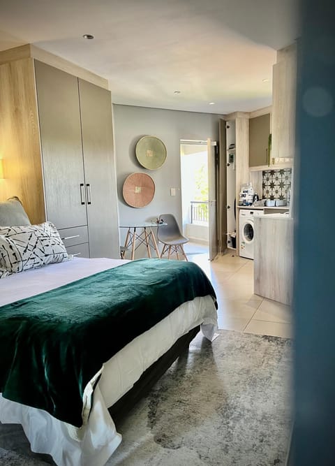 Luxury at The Den Apartment in Stellenbosch