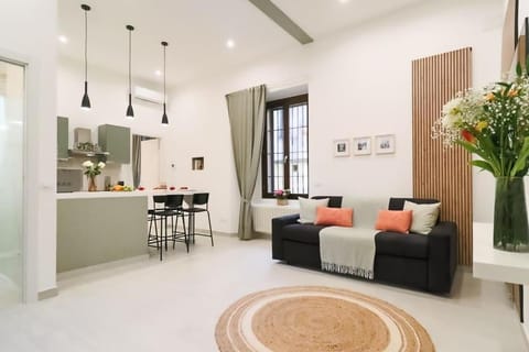 Como - Swiss border modern apt - AC & WiFi Apartment in Como