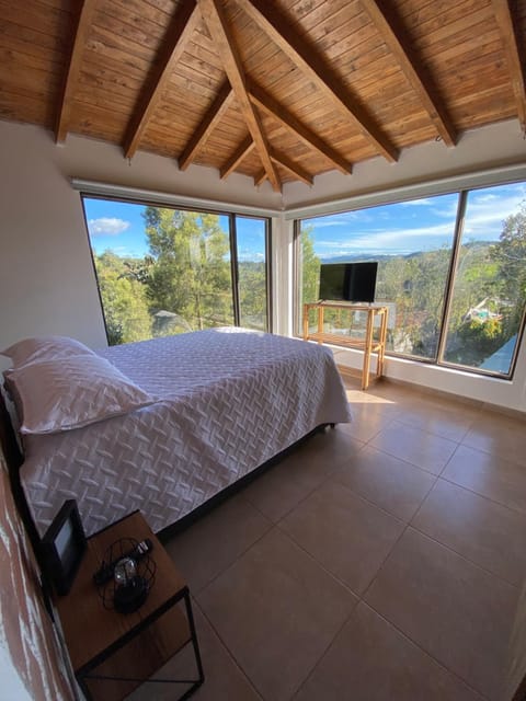 Bed, Natural landscape, View (from property/room), Photo of the whole room, Bedroom, Mountain view
