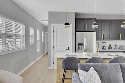 NEWLY BUILT SMV Oceanview Terrace House House in Jacksonville Beach