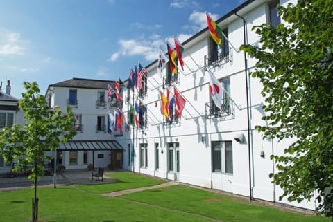 Property building, Facade/entrance, Bird's eye view