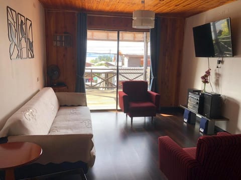 Communal lounge/ TV room