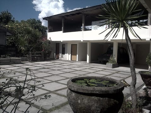 Property building, View (from property/room), Balcony/Terrace